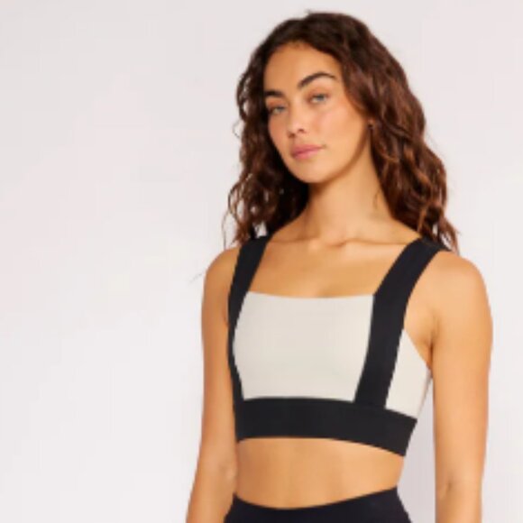 NEW Cream Yoga Black and White Women's Activewear Set - Picture 4 of 4